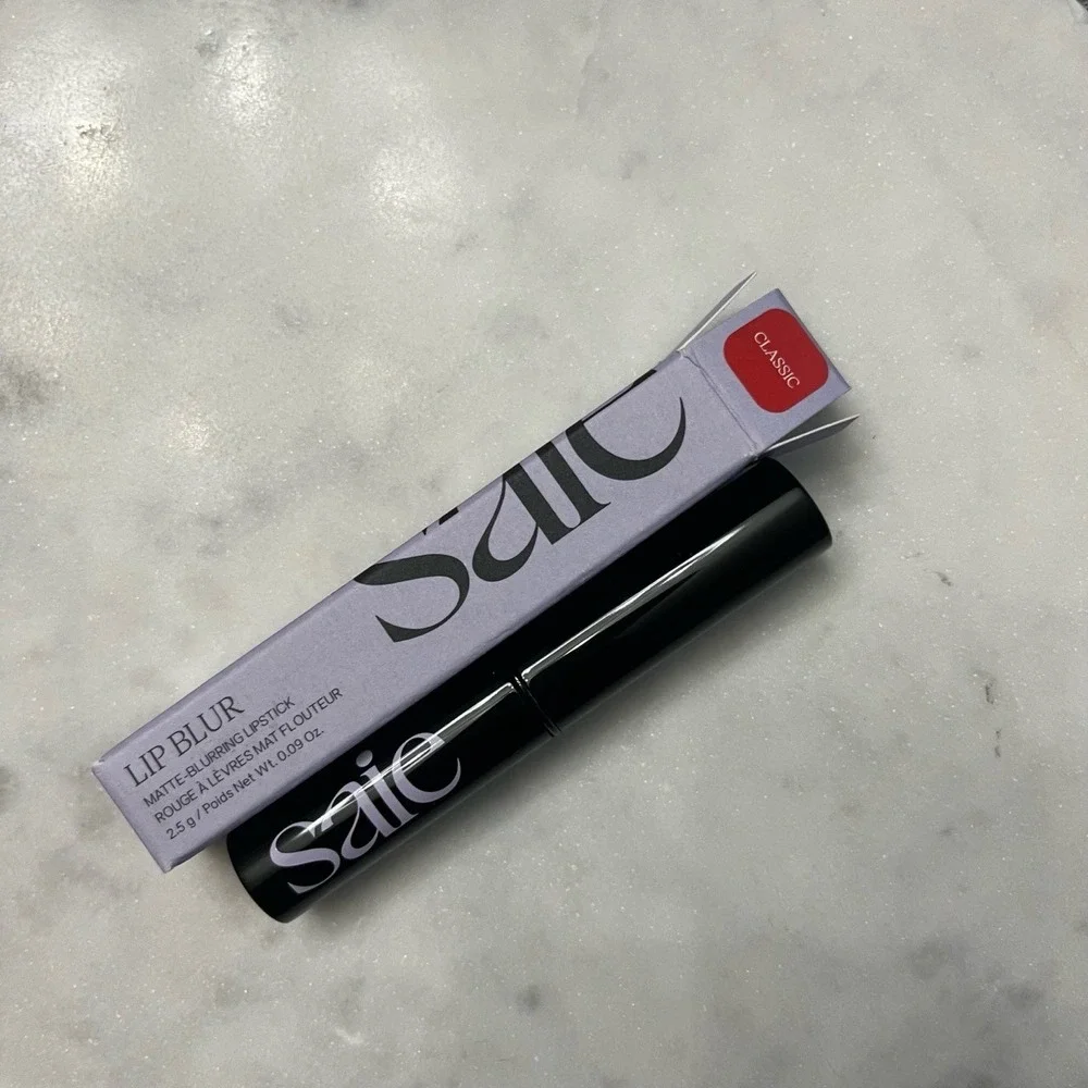 New NWT SAIE‎ Lip Blur Matte Blurring Lipstick CLASSIC Beauty Makeup Lips 0.09oz